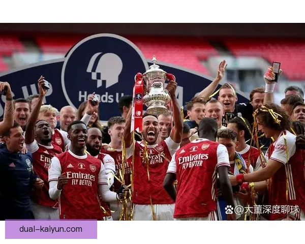 狼堡防线稳固：数据揭秘球队防守表现亮眼，迎来新高峰