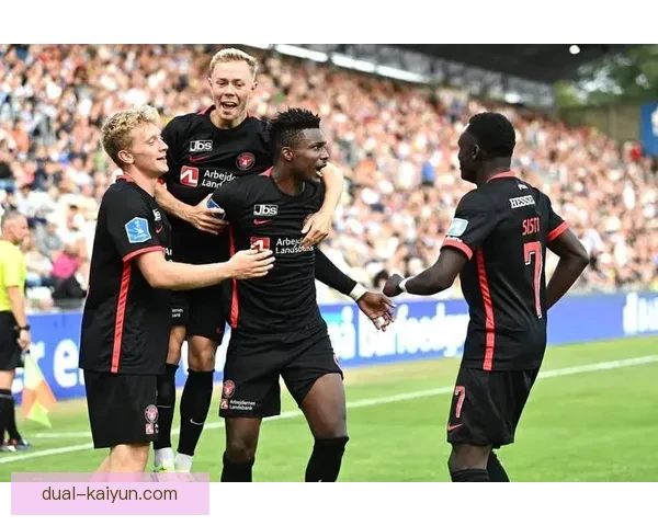 伊萨克森在本菲卡持续提升状态，表现备受关注